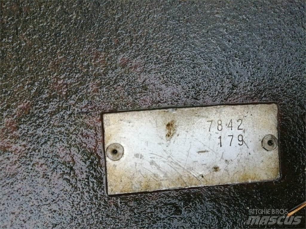  Tukkikoura Ostale komponente
