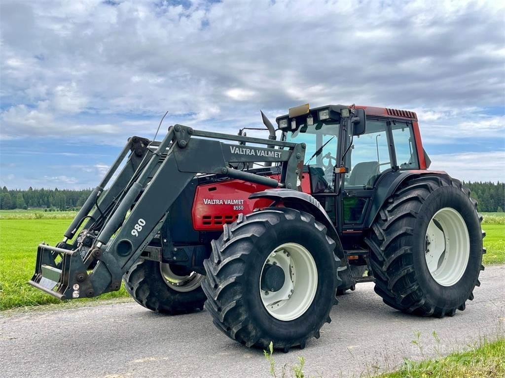 Valtra 8550 Mega Traktori