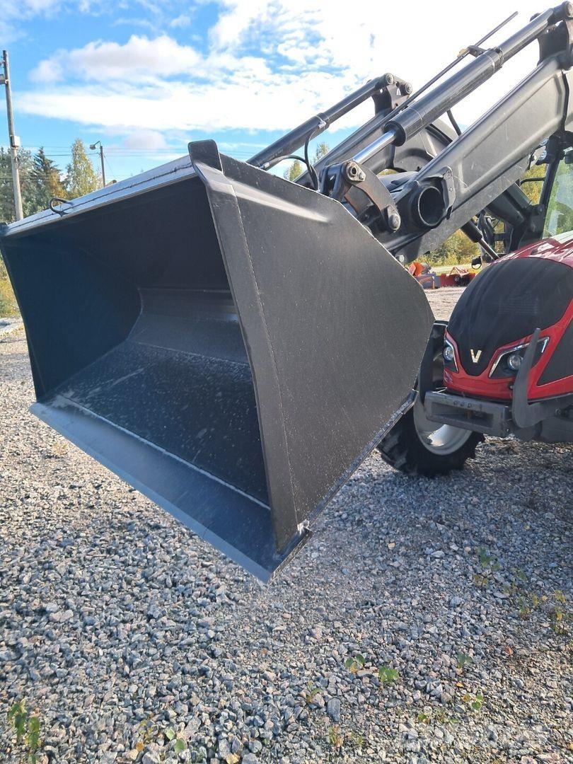 Valtra A94 hitec Traktori