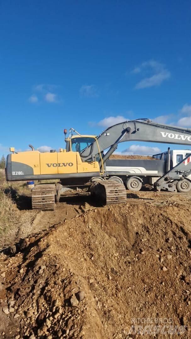 Volvo 210C Bageri gusjeničari
