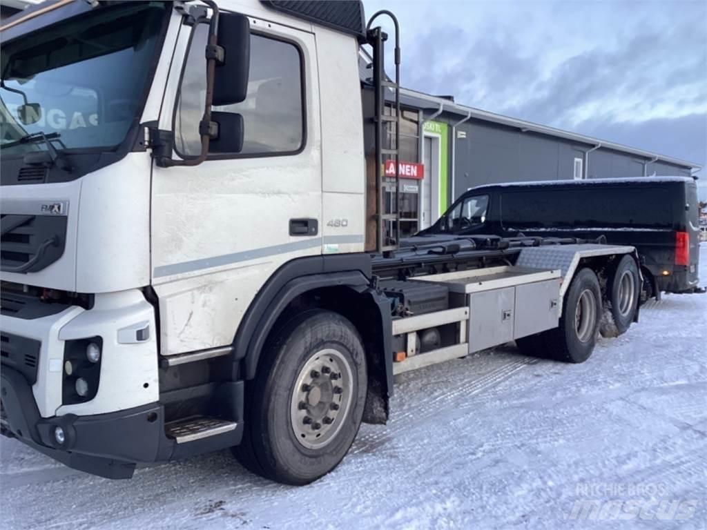 Volvo 460 Rol kiper kamioni s kukama za dizanje