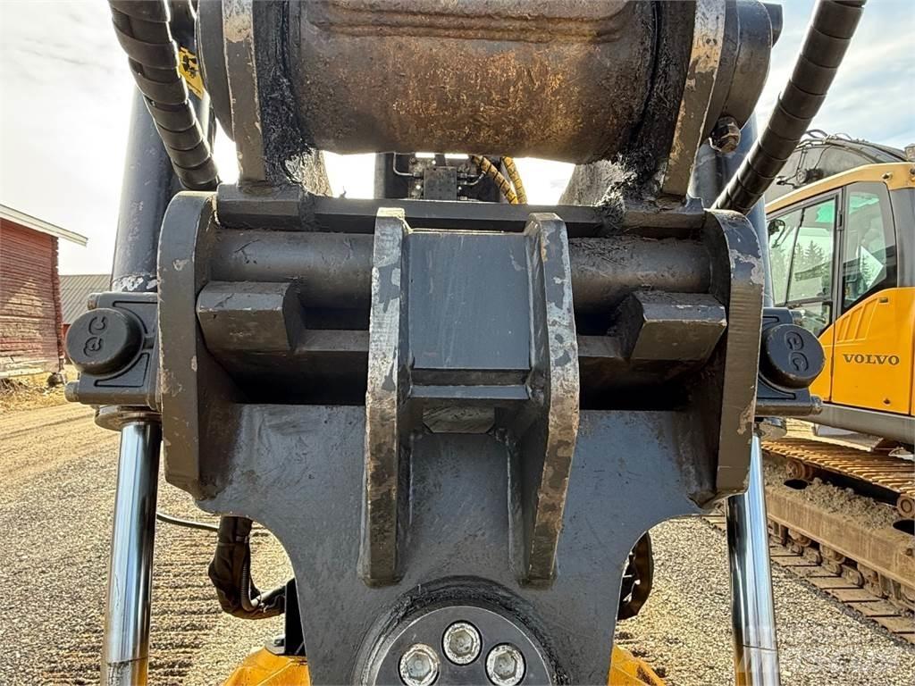 Volvo ECR235EL Bageri gusjeničari
