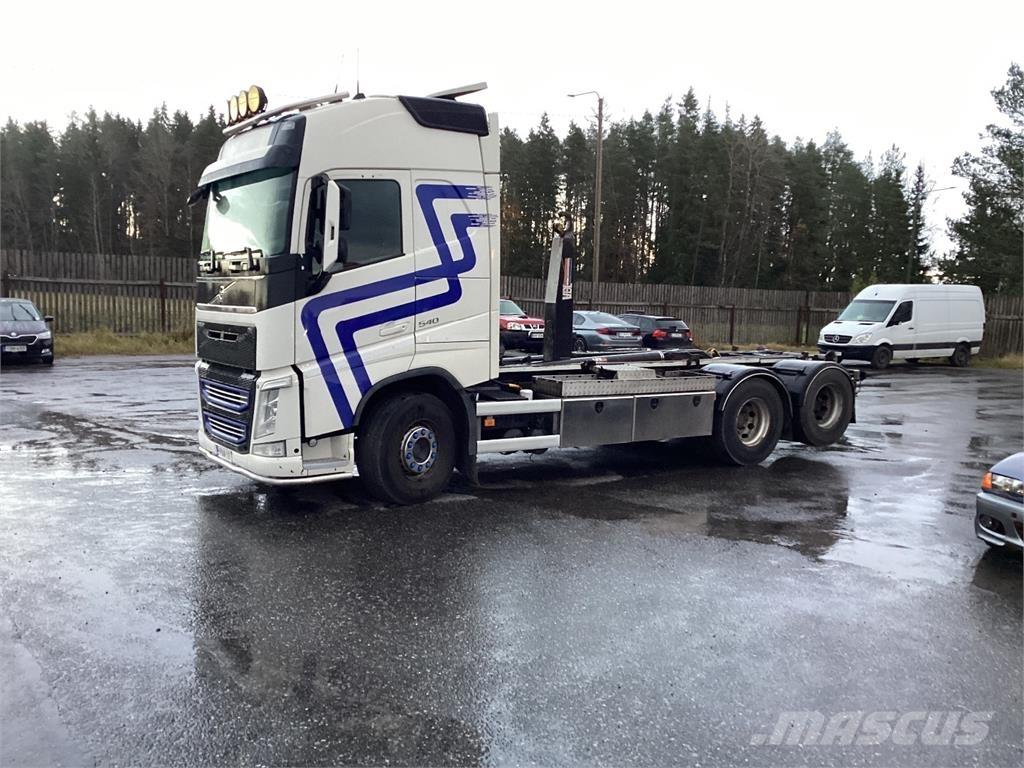 Volvo FH 540 Rol kiper kamioni s kukama za dizanje