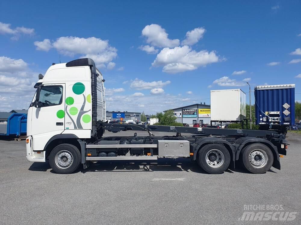 Volvo FH480 6x2 Rol kiper kamioni s kukama za dizanje