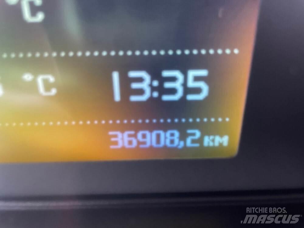Volvo FM 8X4 -12 Rol kiper kamioni s kukama za dizanje