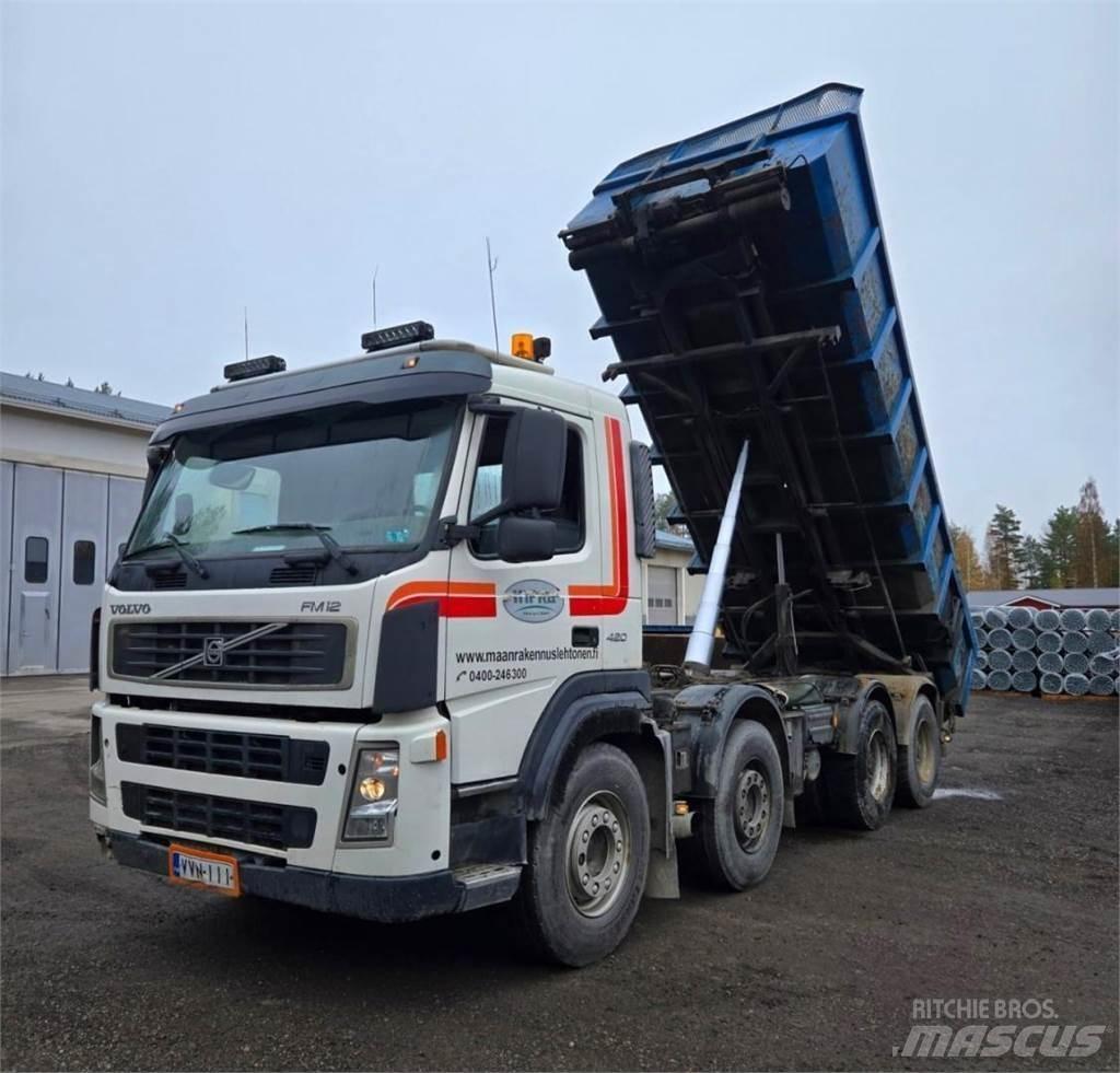 Volvo FM12 8X4 Rol kiper kamioni s kukama za dizanje