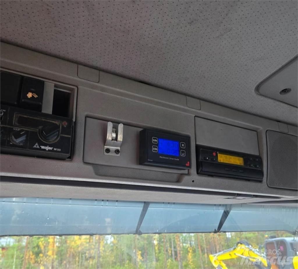 Volvo FM12 8X4 Rol kiper kamioni s kukama za dizanje