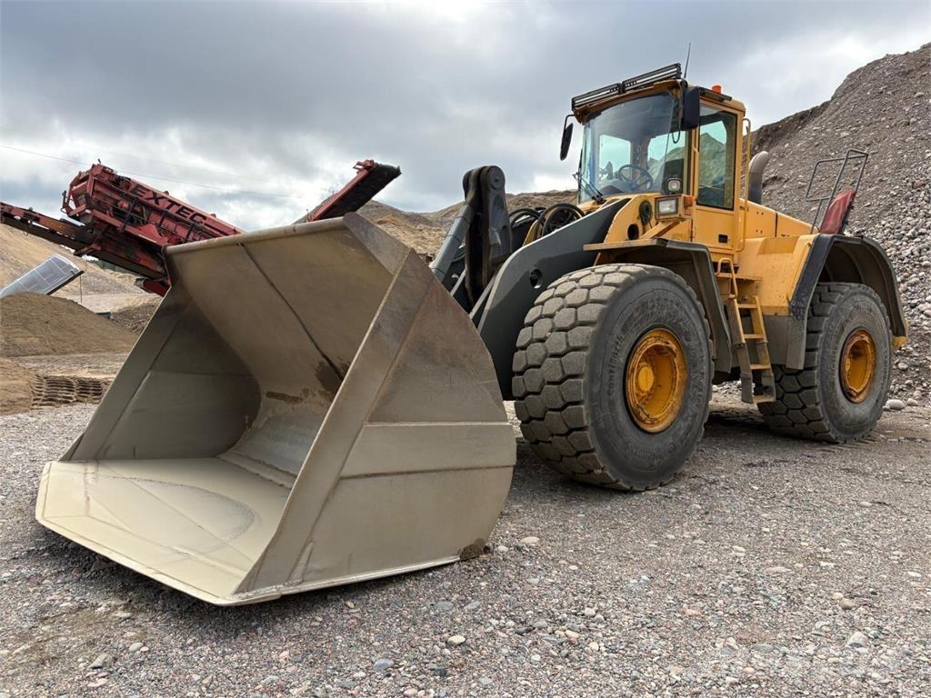 Volvo L 220 E Utovarivači na kotačima