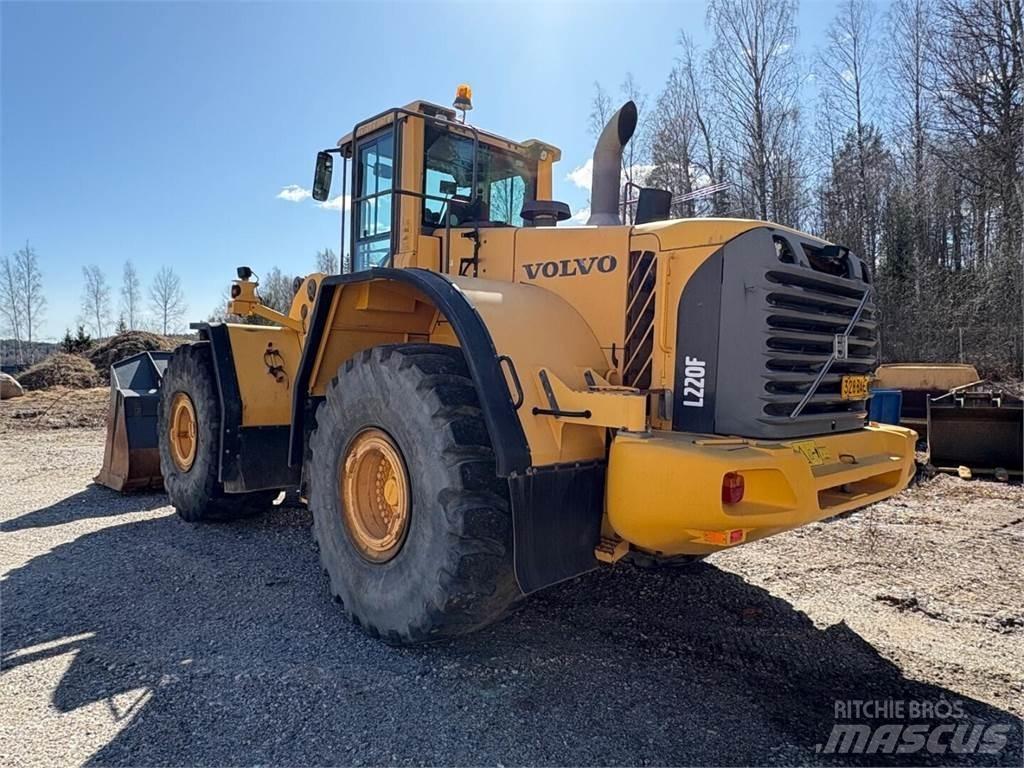 Volvo L 220 F Utovarivači na kotačima