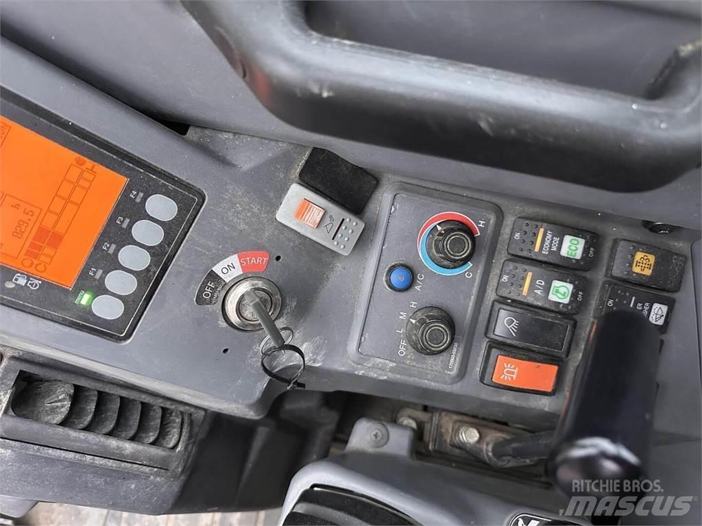Yanmar SV100 Bageri gusjeničari