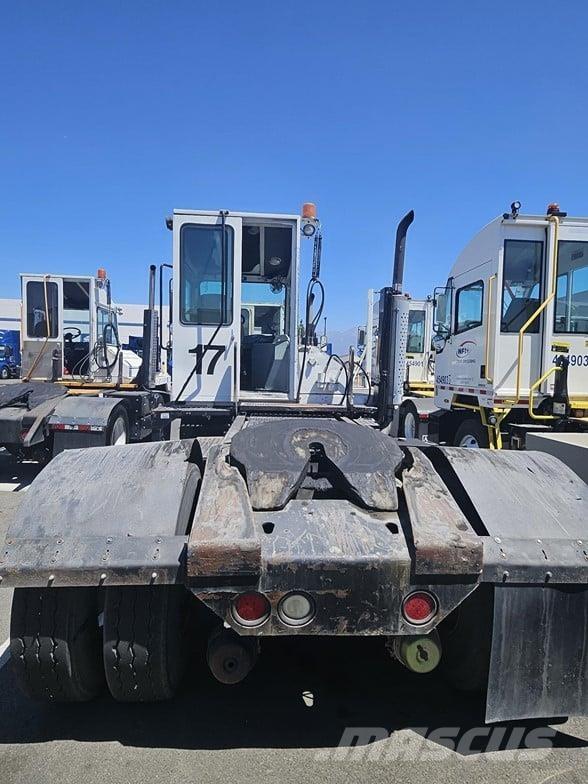 Kalmar OTTAWA 4X2 OFF-ROAD Vučna vozila