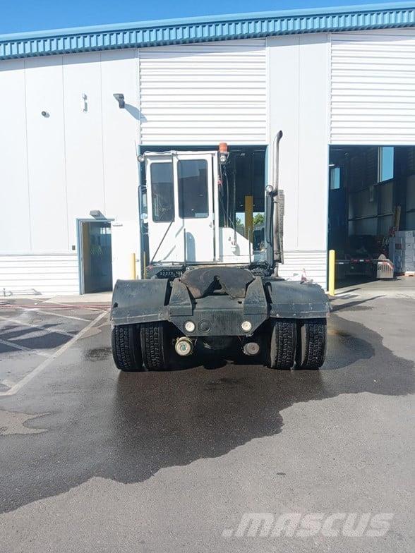 Kalmar OTTAWA 4X2 OFF-ROAD Vučna vozila