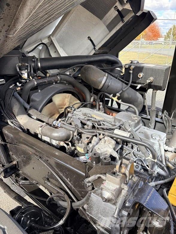 Kalmar OTTAWA 4X2 OFF-ROAD Vučna vozila