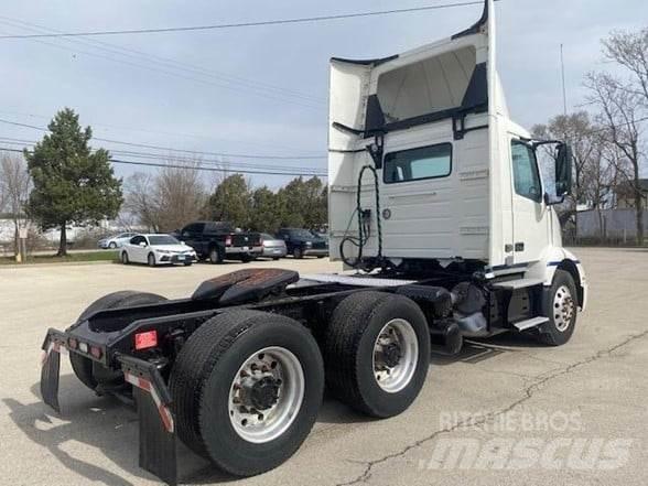 Volvo VNL64T300 Traktorske jedinice