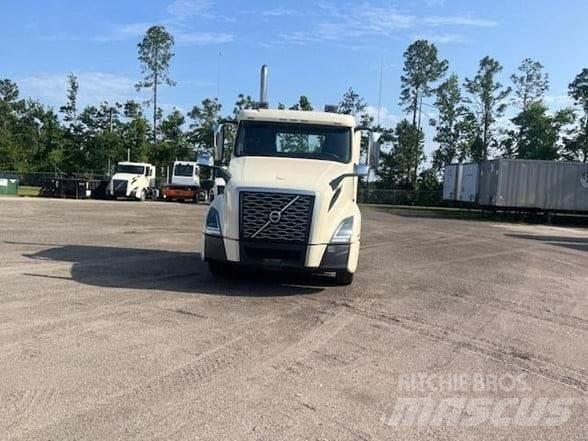 Volvo VNL64T300 Traktorske jedinice