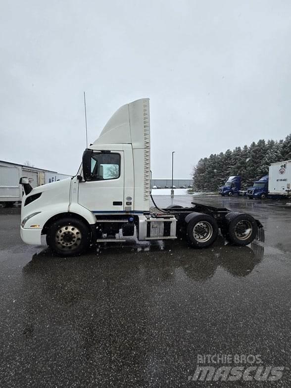 Volvo VNR64T300 Traktorske jedinice