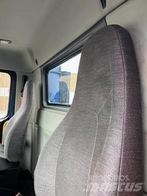 Volvo VNR64T300 Traktorske jedinice
