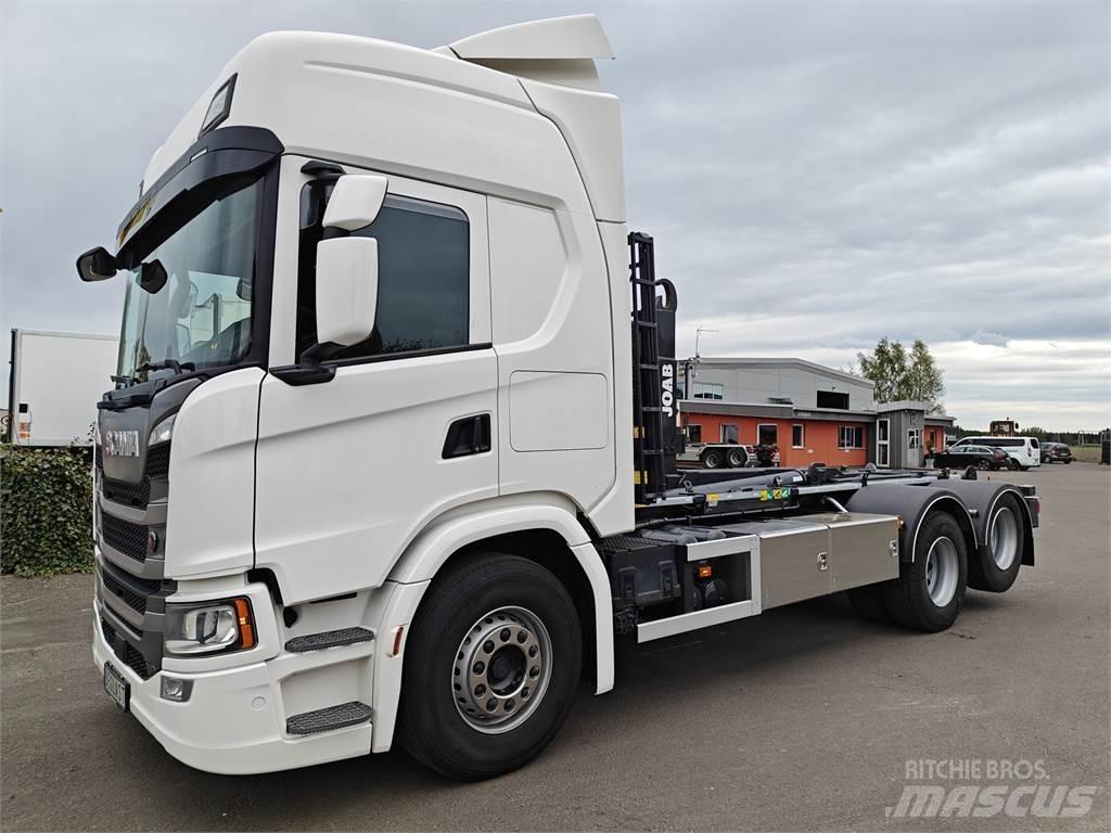 Scania G500 Rol kiper kamioni s kukama za dizanje