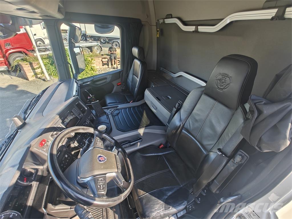 Scania P370 Komunalni kamioni