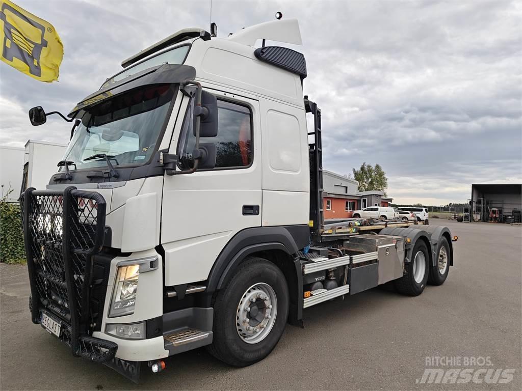 Volvo FM460 Rol kiper kamioni s kukama za dizanje