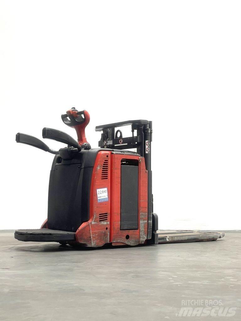 Linde D12HPAP Ručni električni viličar