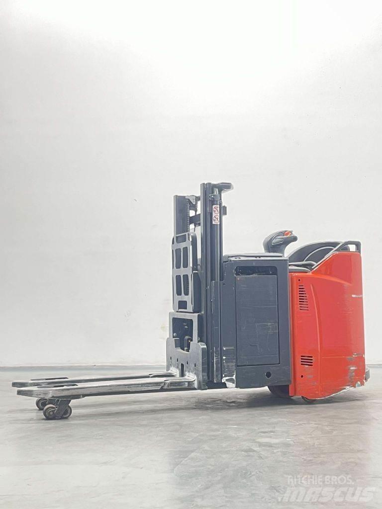 Linde D12HPSP-133 Ručni električni viličar