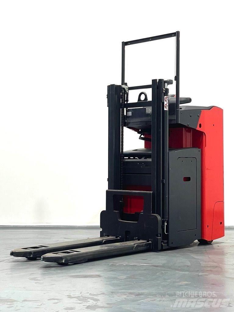 Linde D12SF-1164 Ručni električni viličar