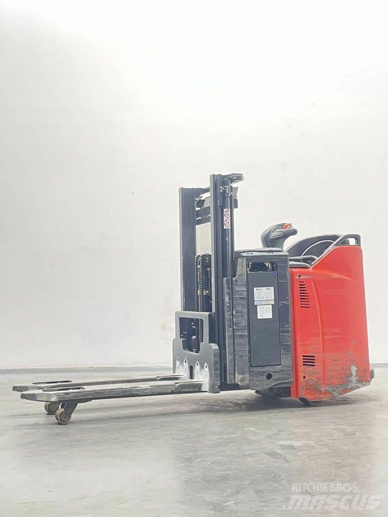 Linde D12SP-133 Ručni električni viličar