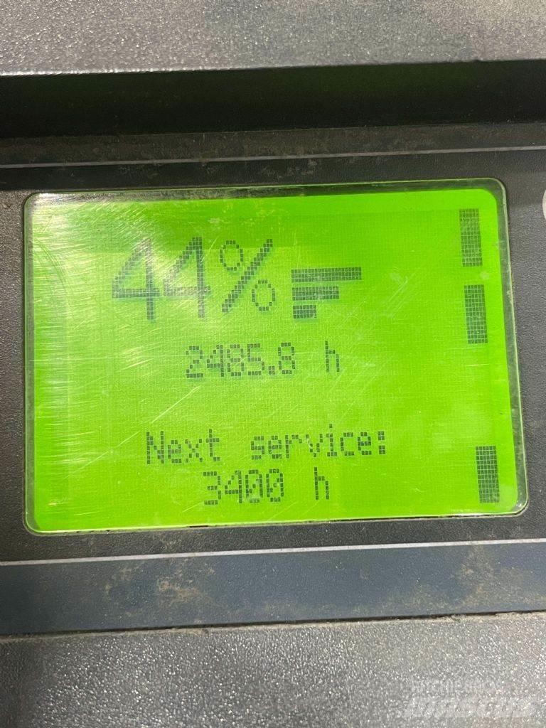 Linde D12SP-133 Ručni električni viličar