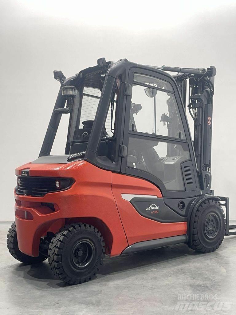 Linde H30D-01-1202 Dizelski viličari