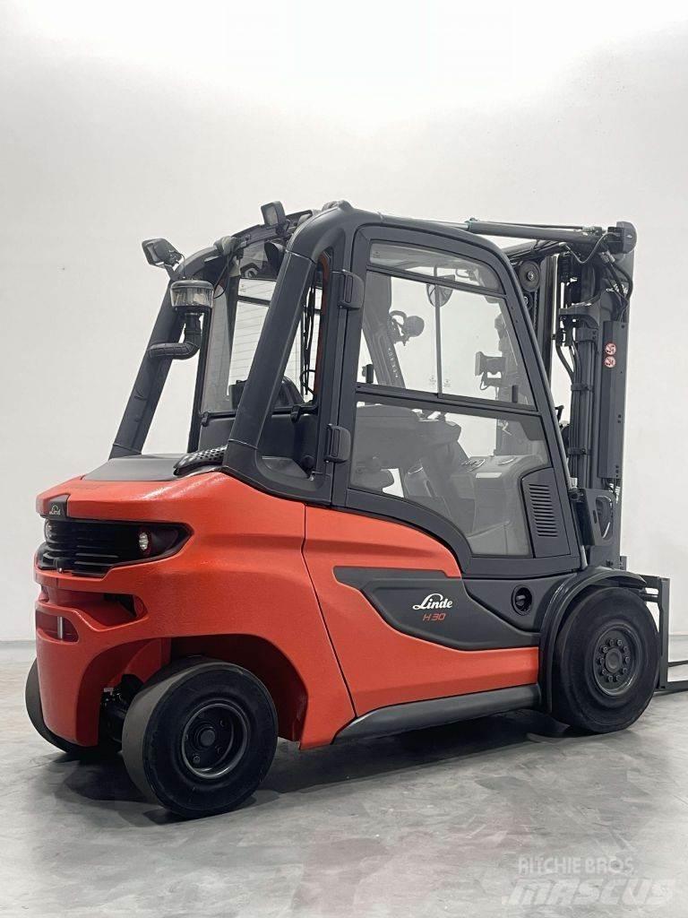 Linde H30D-01-1202 Dizelski viličari