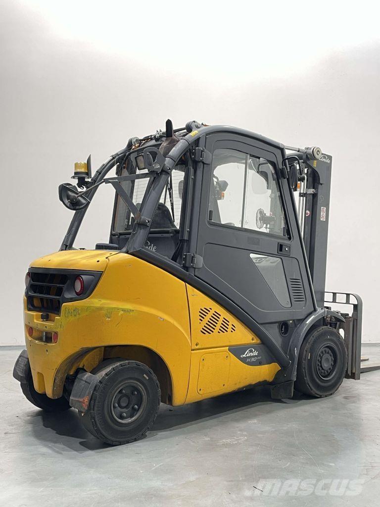 Linde H30D-02-393 Dizelski viličari