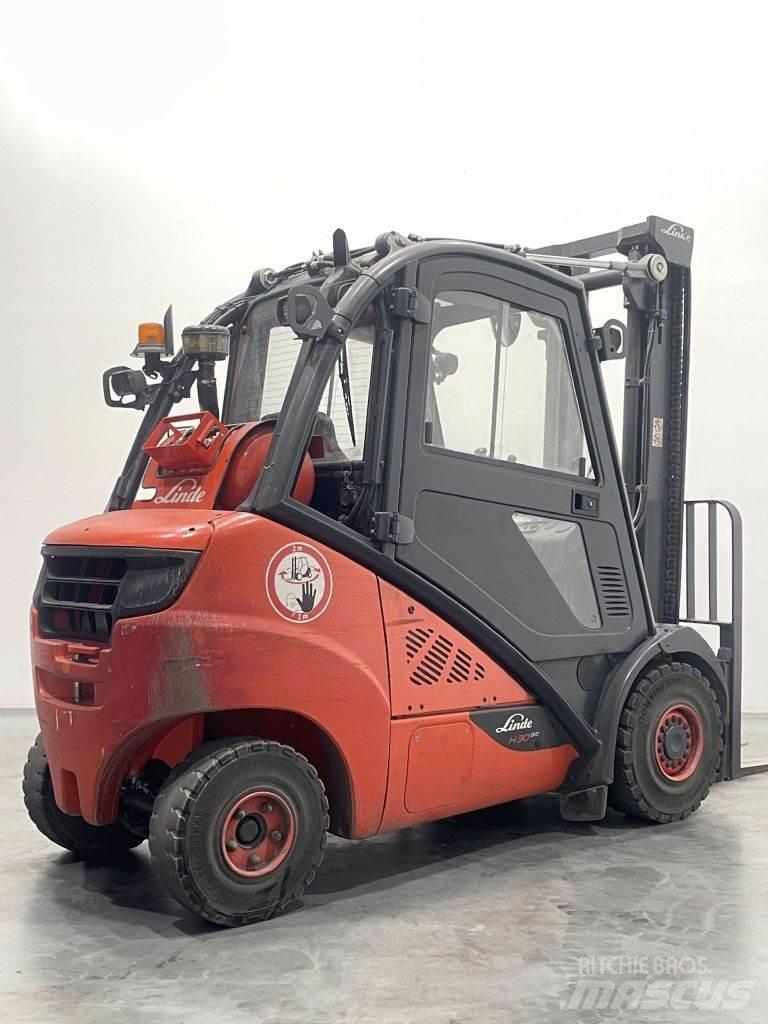 Linde H30T-02-393 Plinski viličari