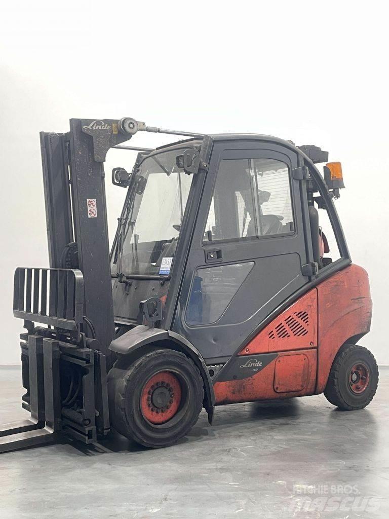 Linde H30T-02-393 Plinski viličari