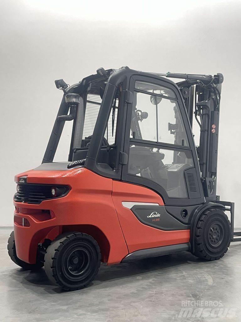 Linde H35D-01-1202 Dizelski viličari