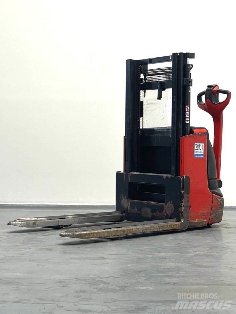 Linde L12-1172 Ručni električni viličar