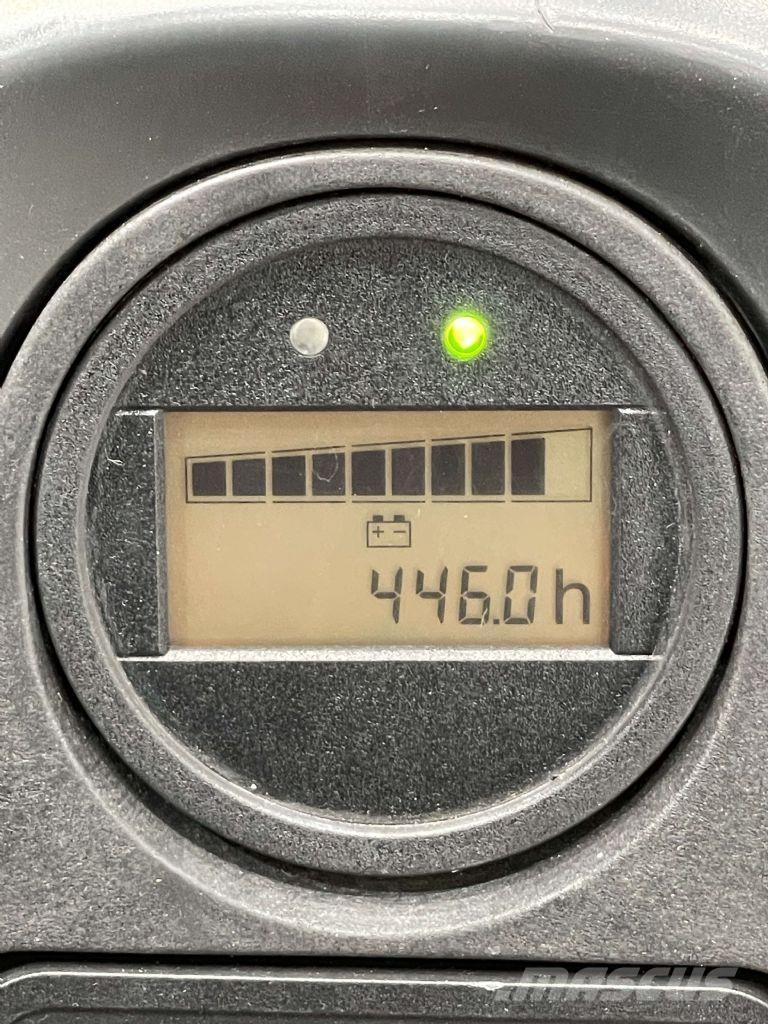 Linde T16L-1152 Nisko podizni električni viličar