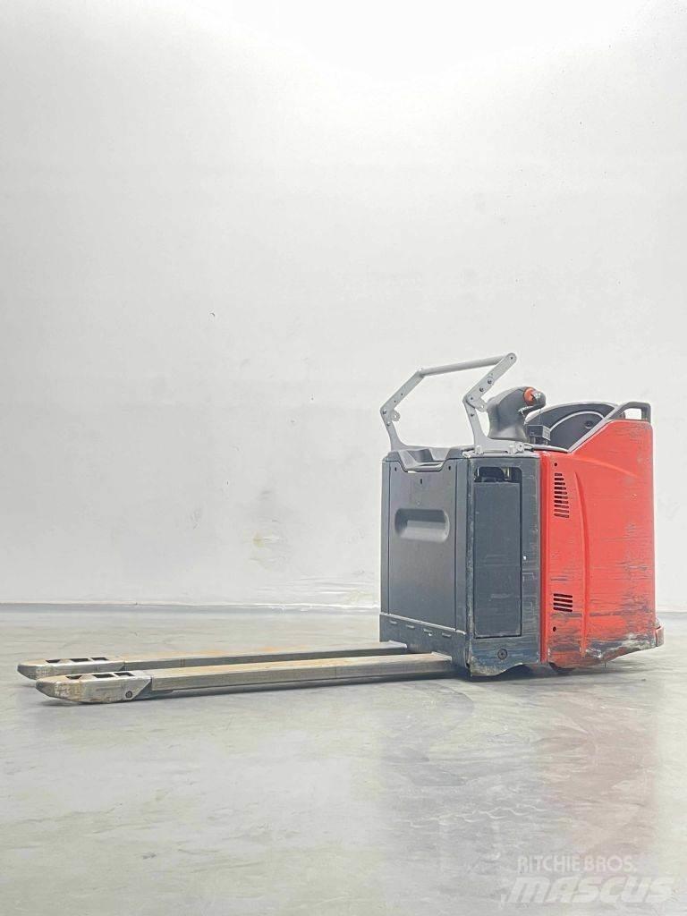 Linde T25SP-131 Nisko podizni električni viličar