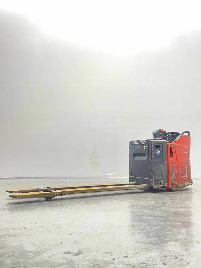 Linde T30SP-131 Nisko podizni električni viličar