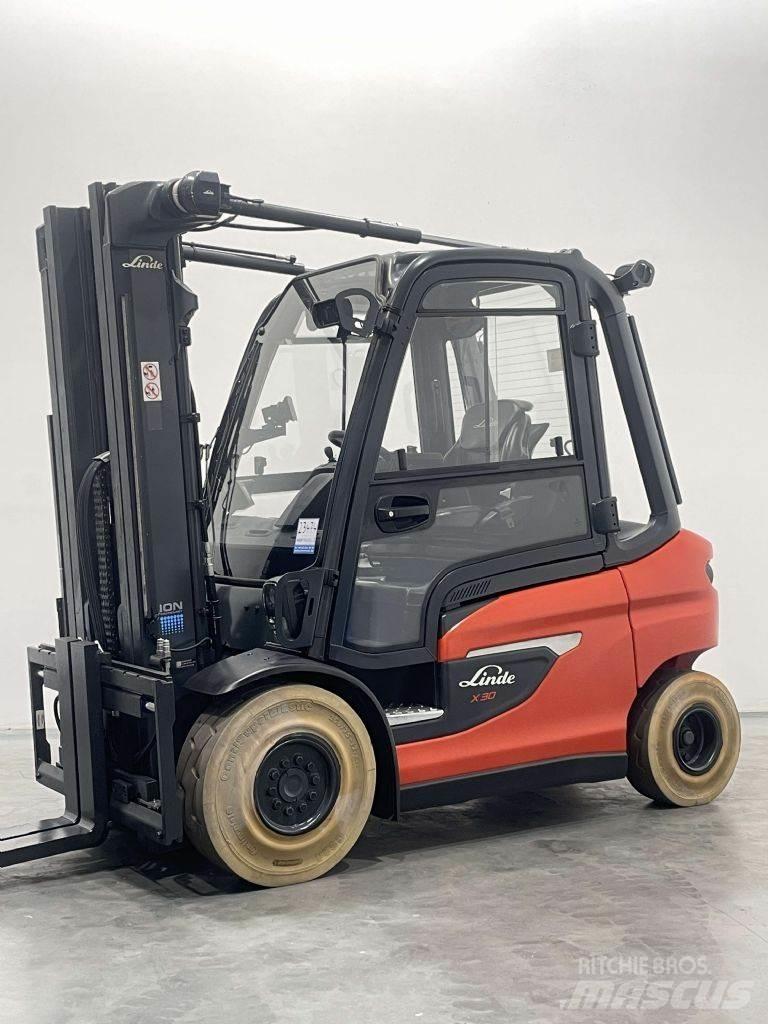 Linde X30-1252-Li-Ion Električni viličari