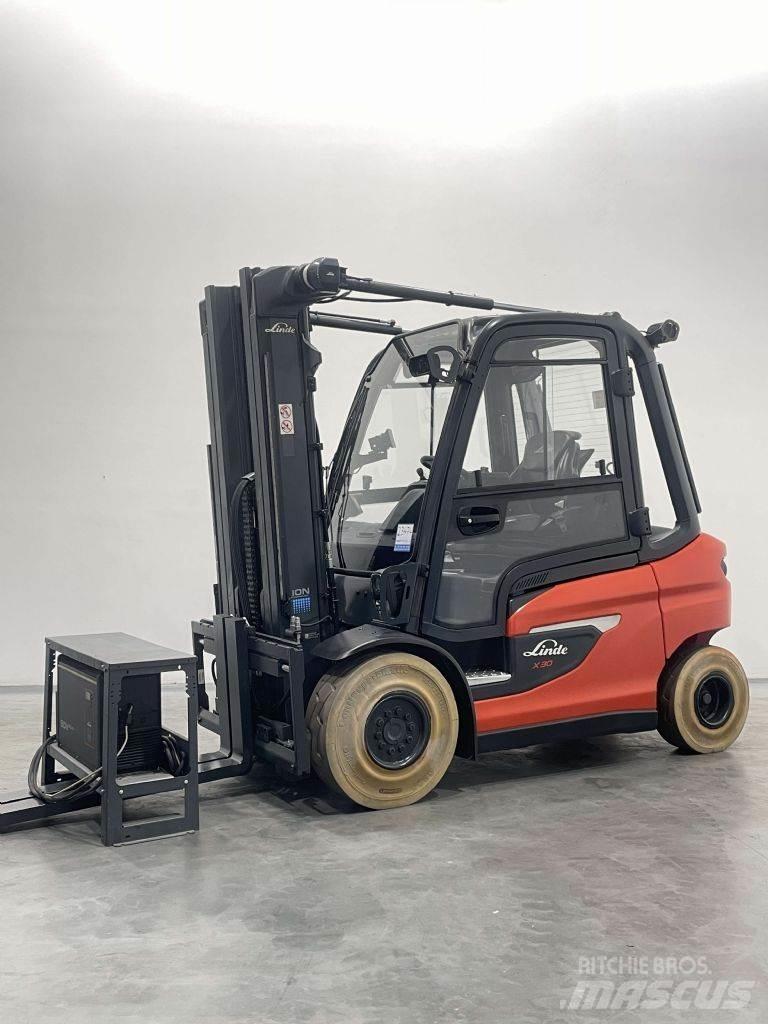 Linde X30-1252-Li-Ion Električni viličari
