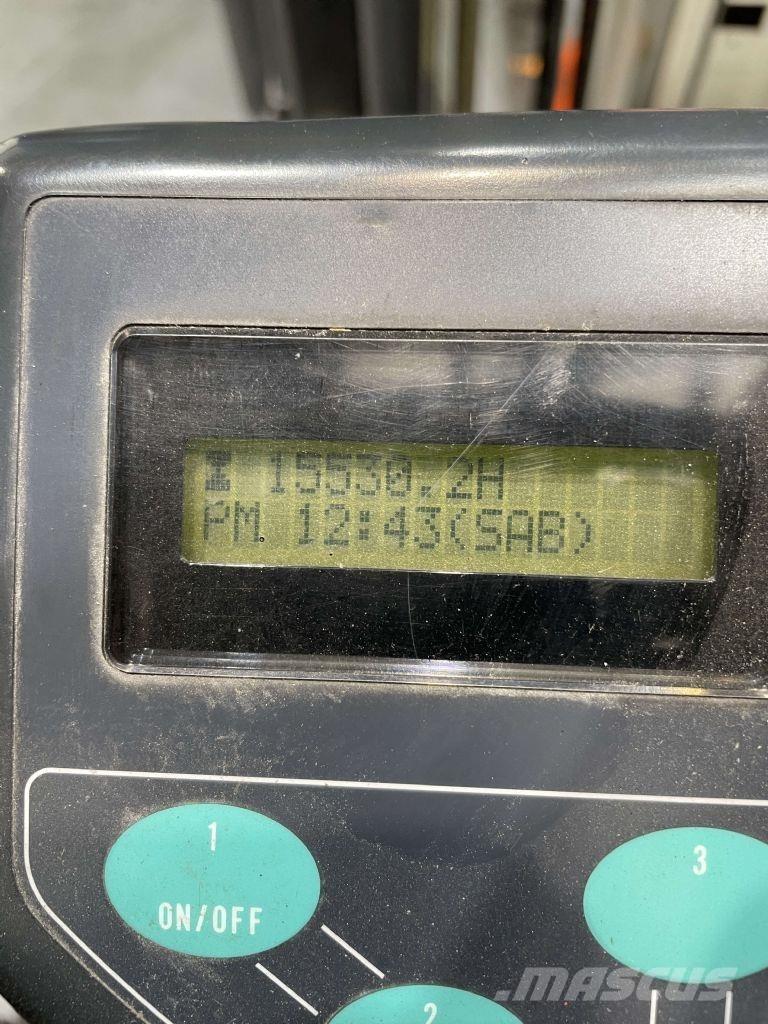 Nissan GQ02L30CU Električni viličari