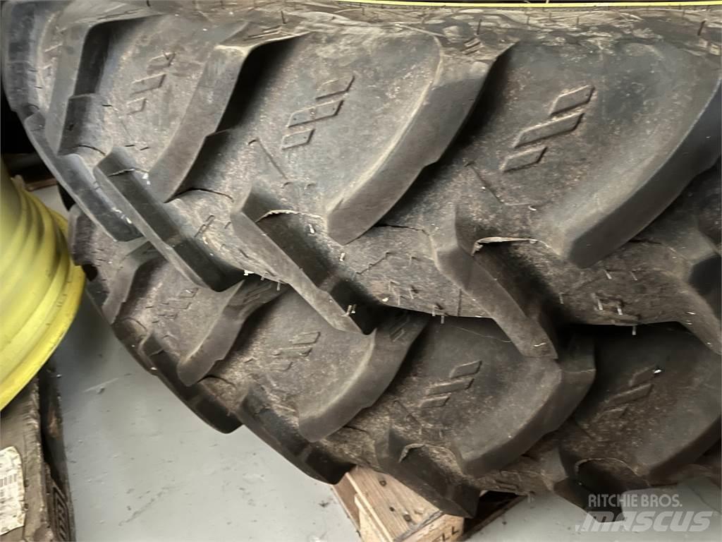  300/95X52 270/95X36 Gume, kotači i naplatci
