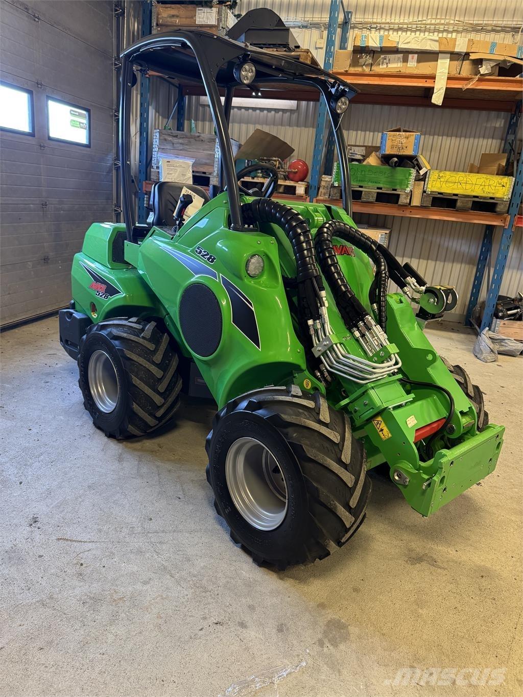 Avant 528 KAMPANJ Skid steer mini utovarivači