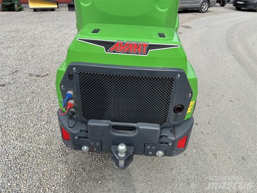 Avant 650 Skid steer mini utovarivači