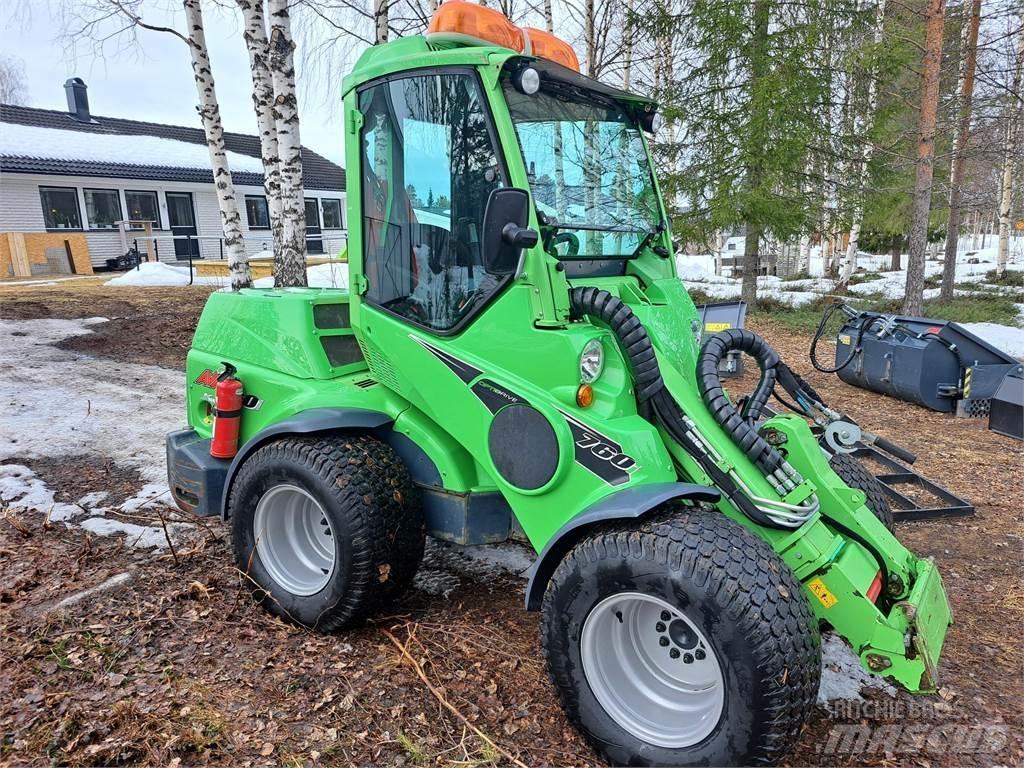 Avant 760 i Skid steer mini utovarivači