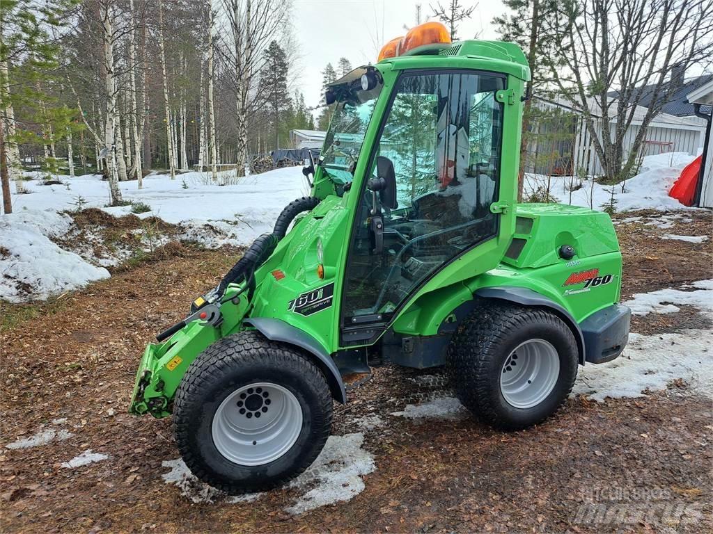 Avant 760 i Skid steer mini utovarivači