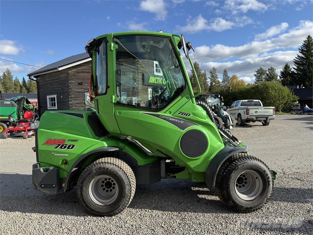 Avant 760i Skid steer mini utovarivači