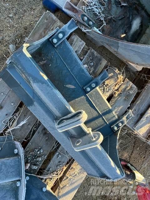 Avant Grävskopa tandad Skid steer mini utovarivači