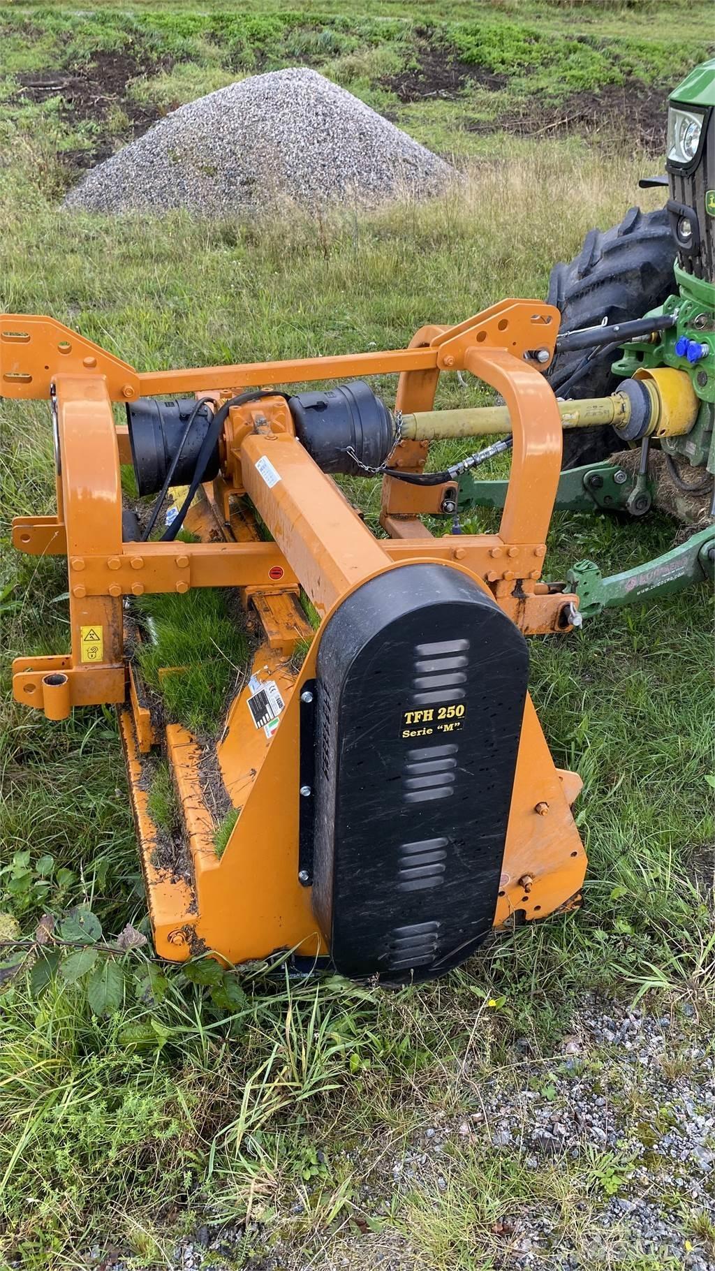 Berti TFH 250 BETESPUTS Kosilice za pašnjak